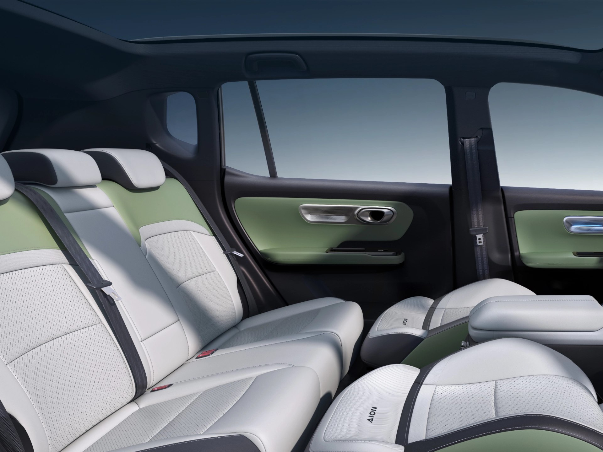aion y interior car